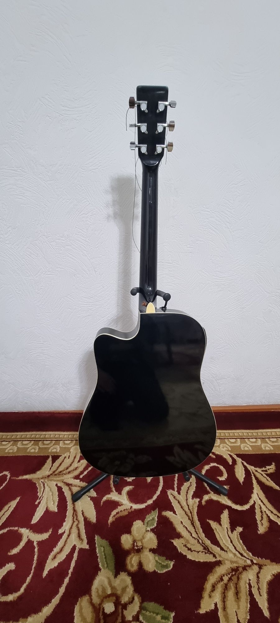 Gitara akustika komplekt