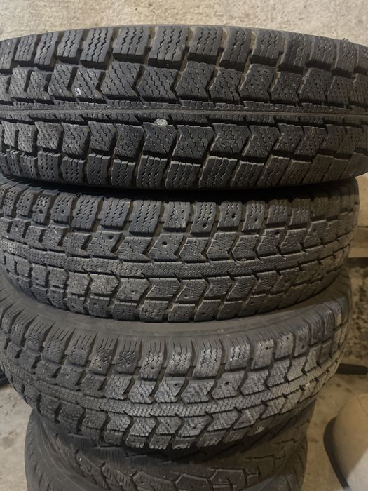 Покрышка фирма Viatti в хорошем состоянии