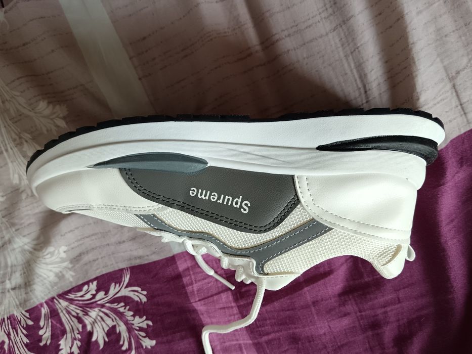 Adidași foarte usori