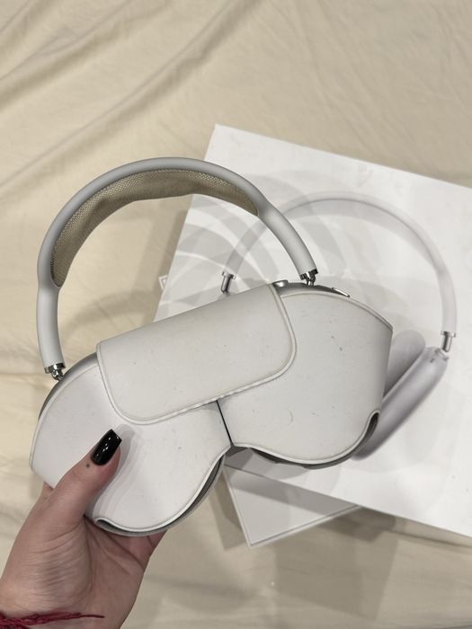 AirPods Max Silver