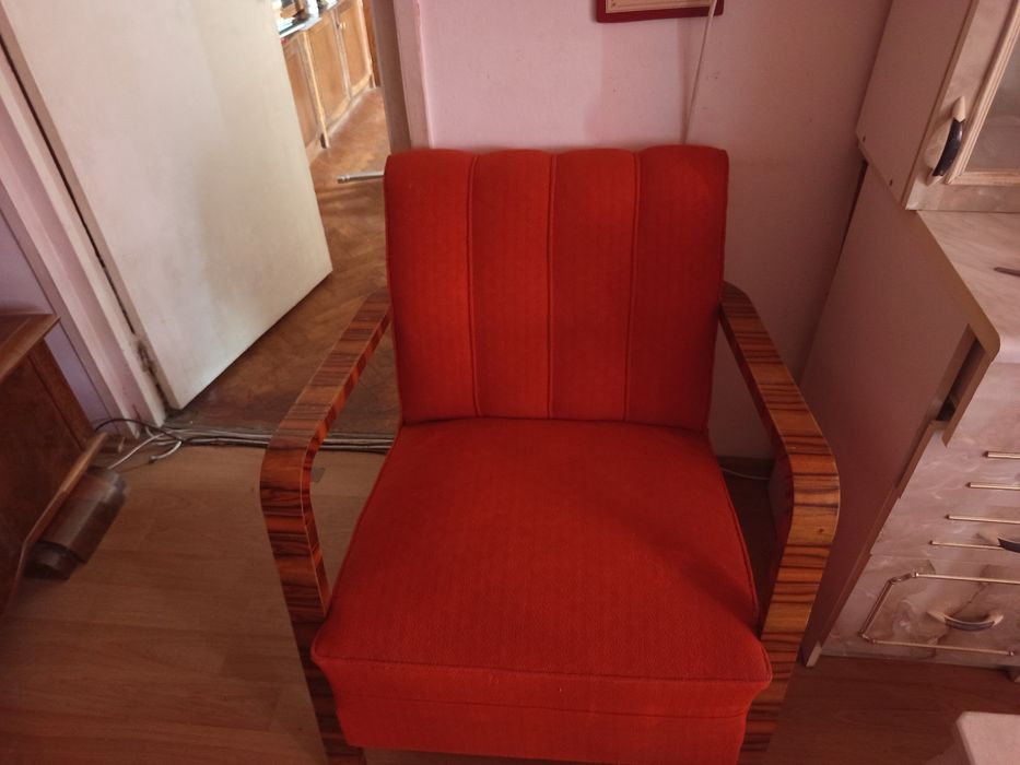Vând 2 fotolii vintage 200 lei