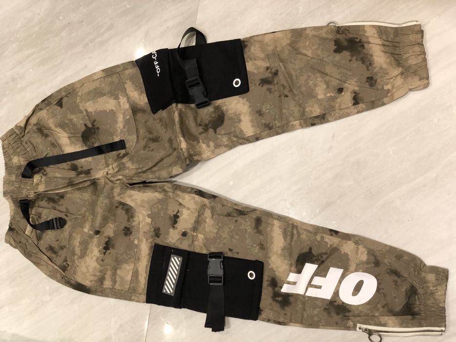 Pantaloni Off White Desert marimea XS/S noi