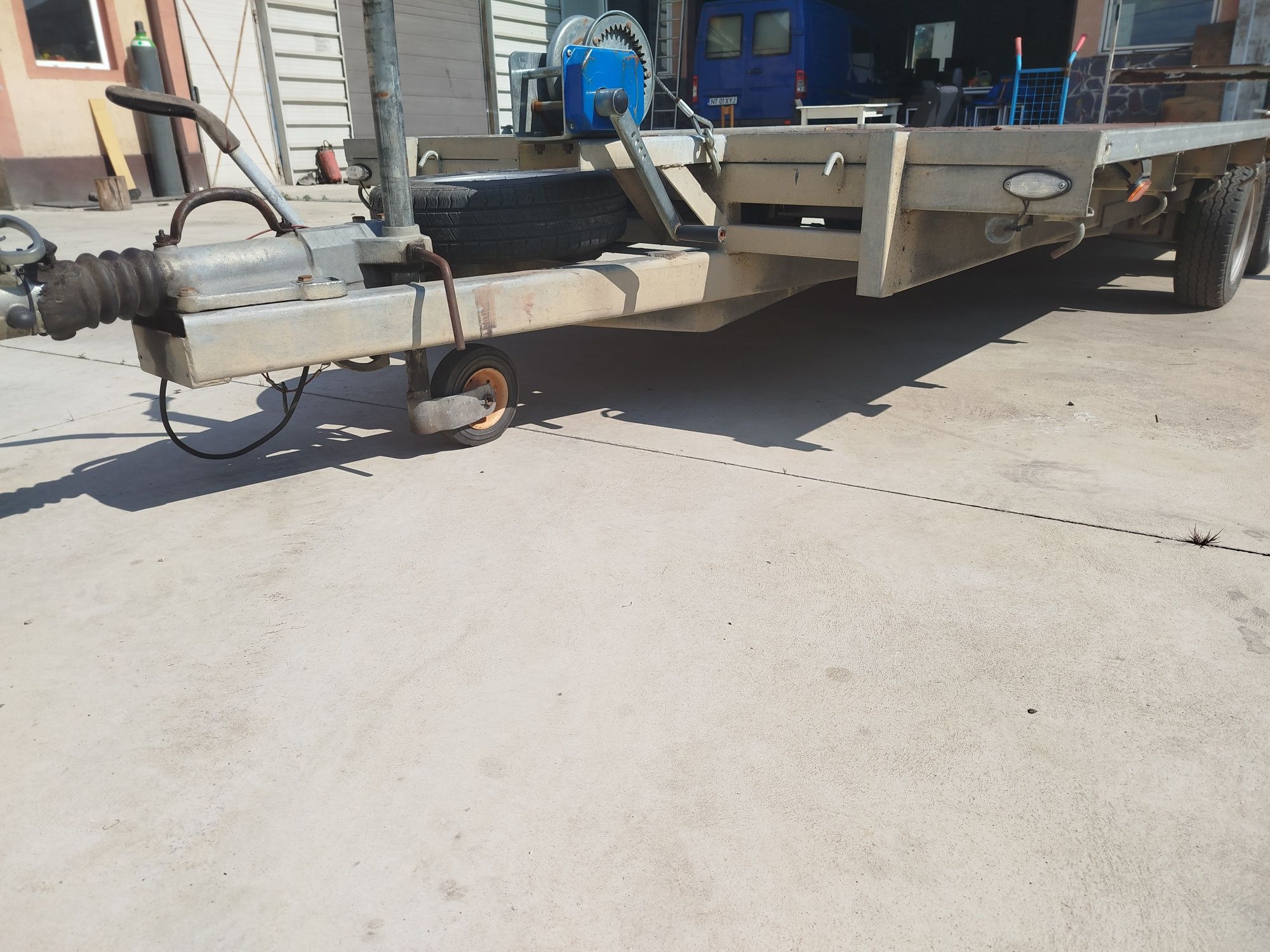 Vând platforma auto Ifor Williams Trailers SH