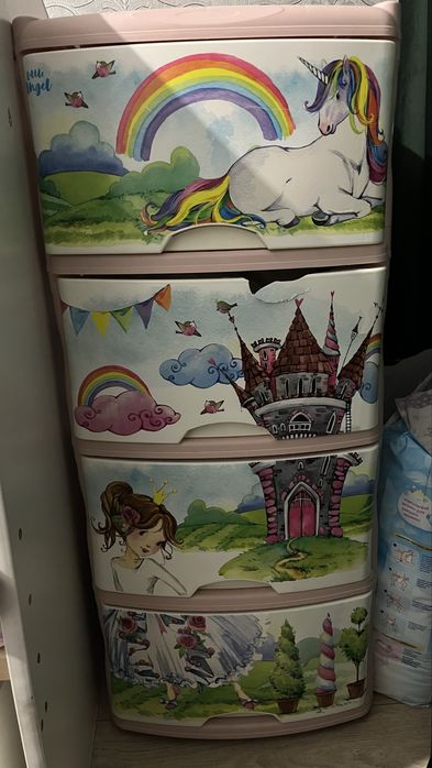 Продам пластмассовый шкафчик