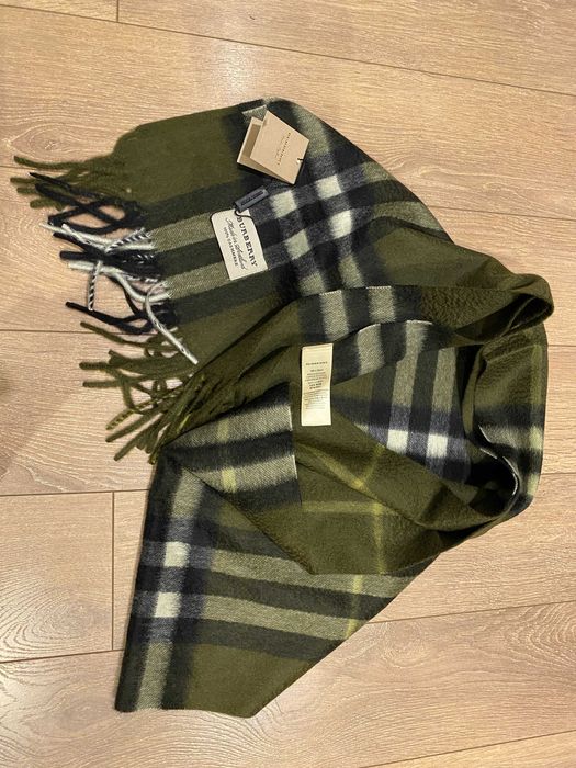 ОРИГИНАЛЕН BURBERRY Pine Green Check кашмирен шал