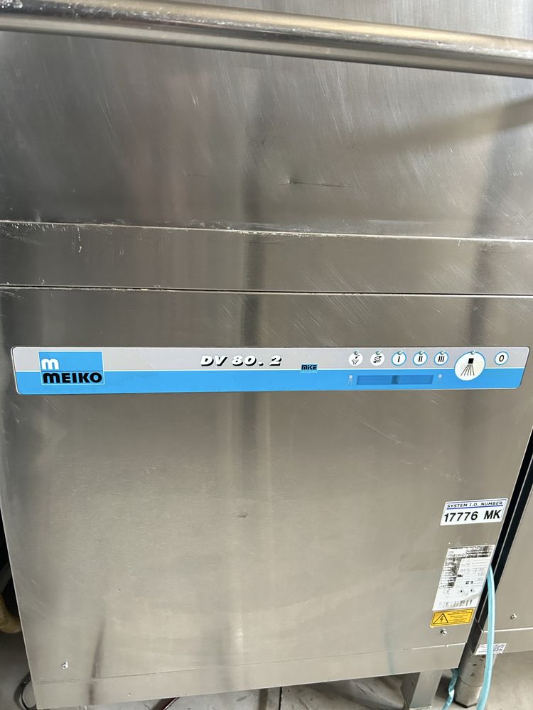 Masina spalat vase cu capota Meiko dv80.2