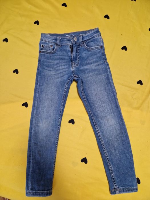 Blugi zara mas 116- 25lei