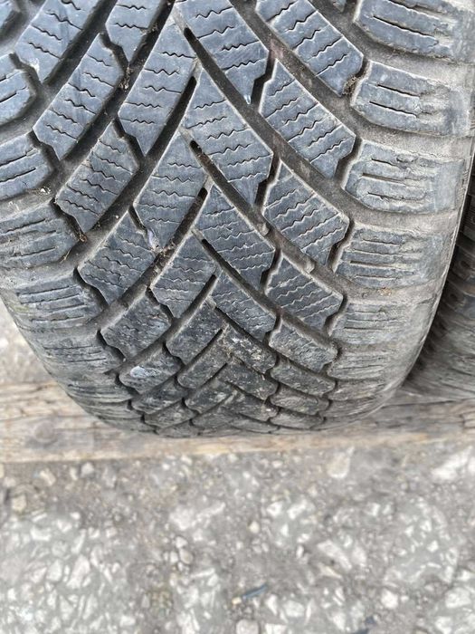 4 броя зимни гуми Continental 225/50 R17 Dot 0619 ном 502