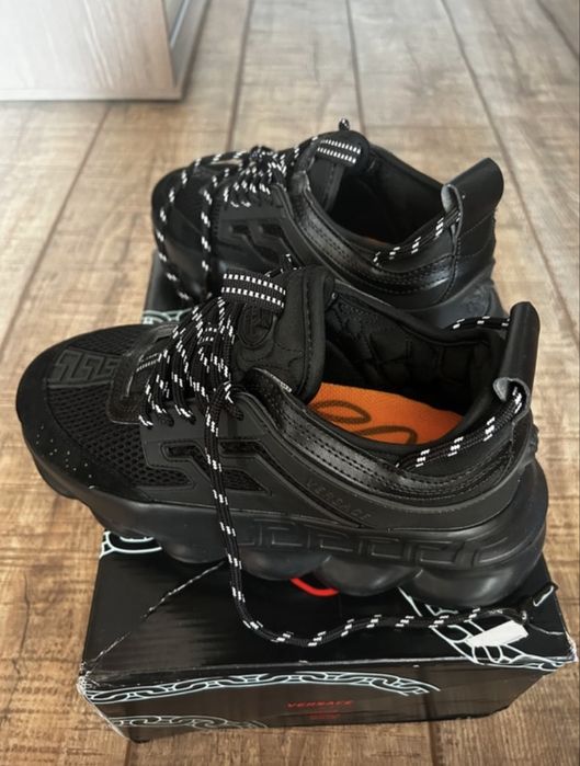 Versace Chain Reaction