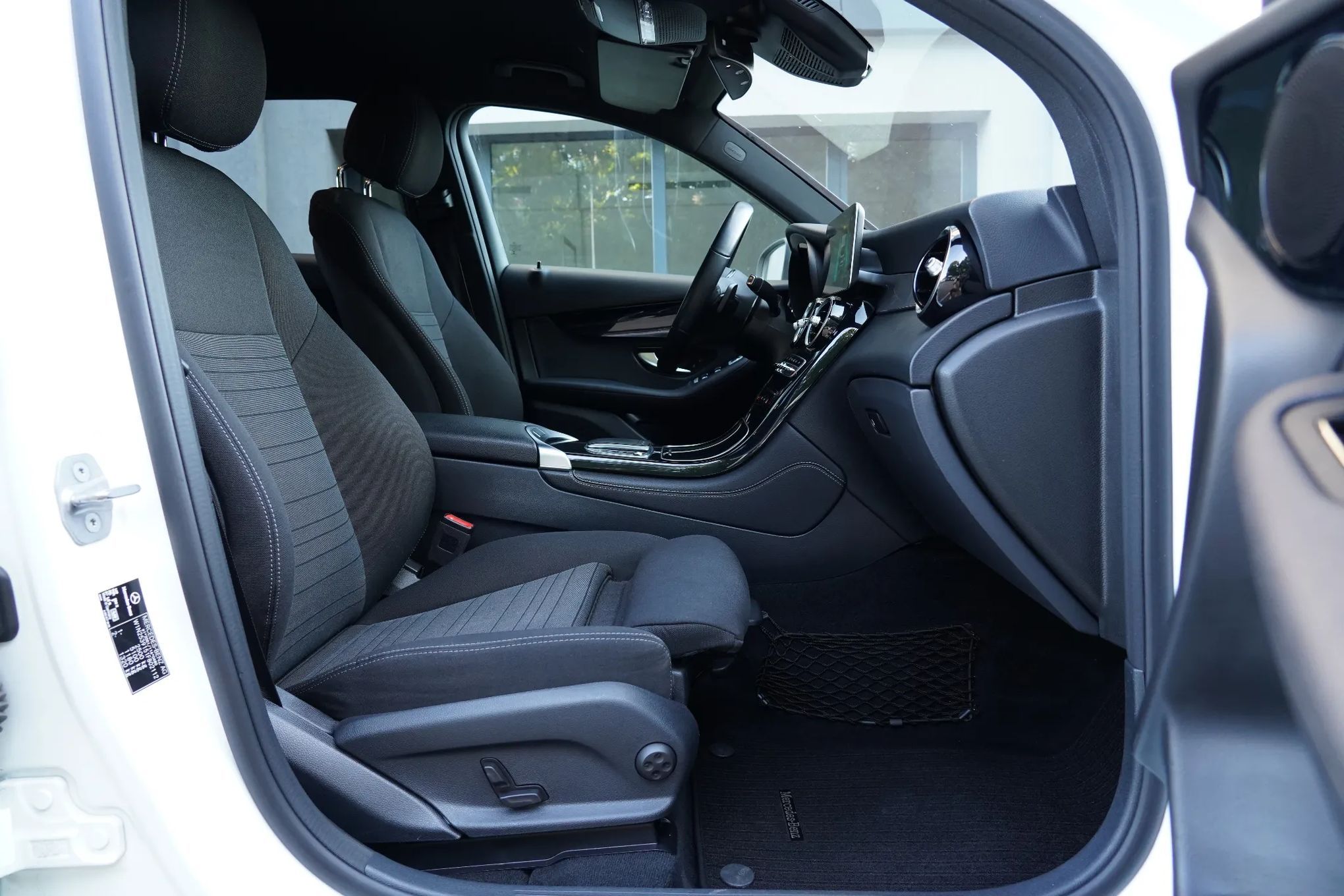 Mercedes-Benz GLC GARANTIE 24 LUNI*4 Matic*Automata*197Cp*Distronic*Line+Side Assist*