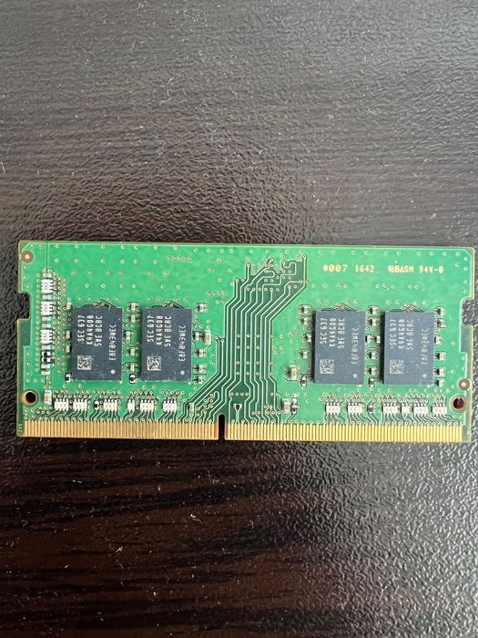 RAM Samsung 4GB DDR4
2400MHZ