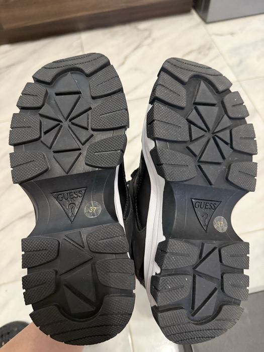 Маратонки Гес- Guess оригинални, 37 номер