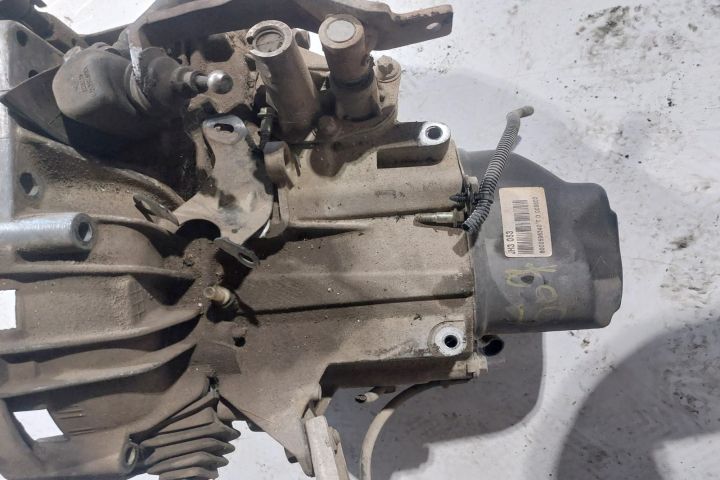 Cutie de viteze manuala Dacia Logan prima generatie