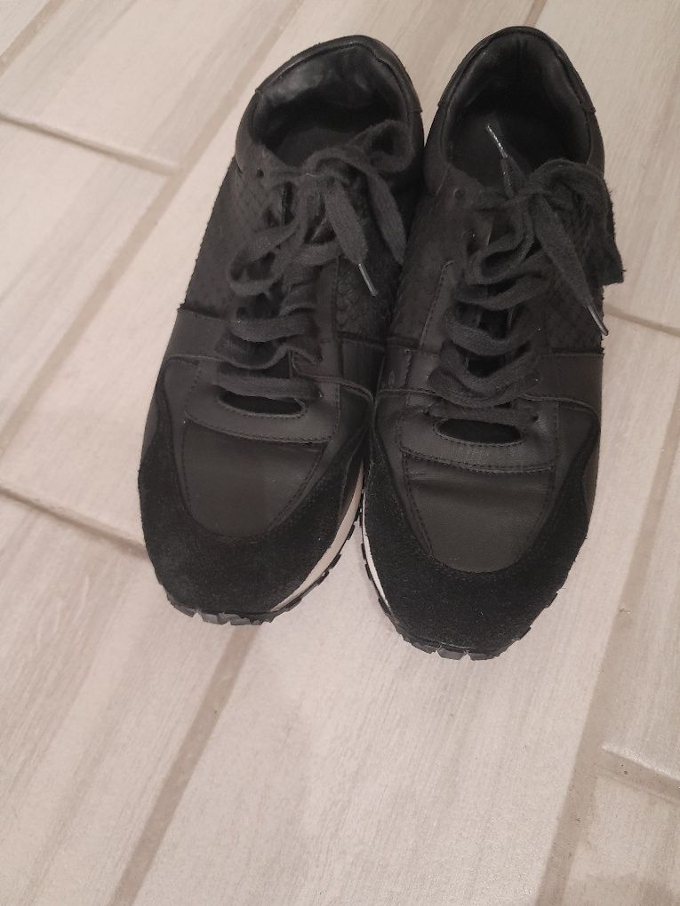 Мъжки обувки  LV