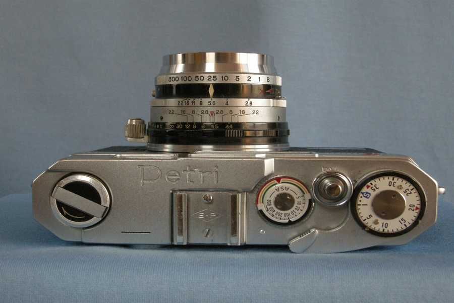 Aparat foto film clasic telemetric petri