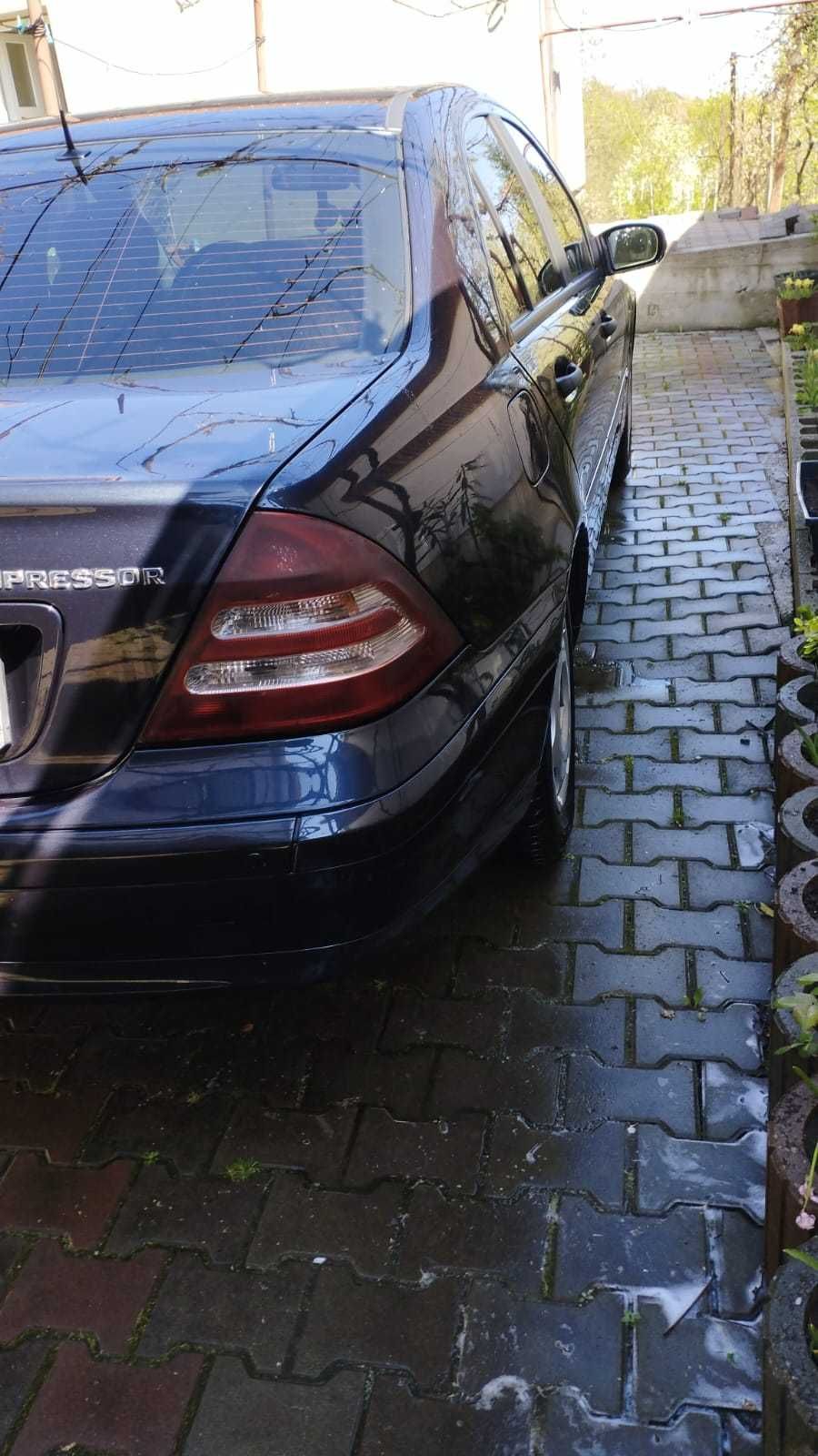 Mercedes Benz c class w203