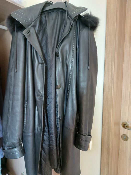 Продава се дамска  кожена   шуба  от естествена кожа