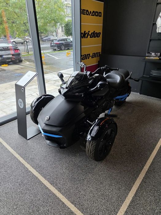 Can-Am Spyder Can-Am Spyder F3-S Special Series Monolith Black Satin 2023