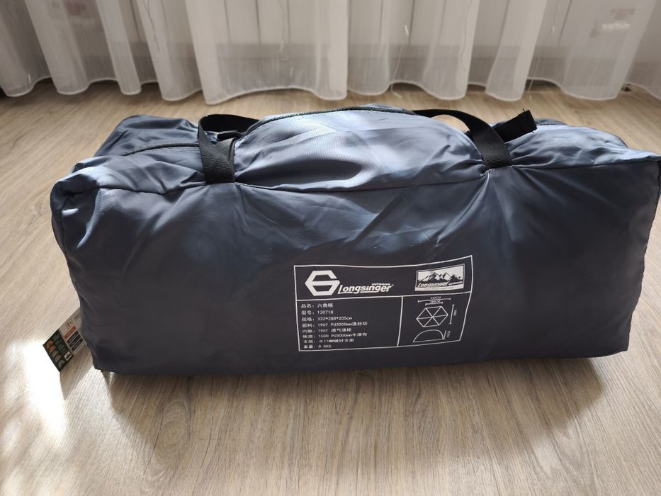 Новая большая  шестиугольная 4х местная палатка.