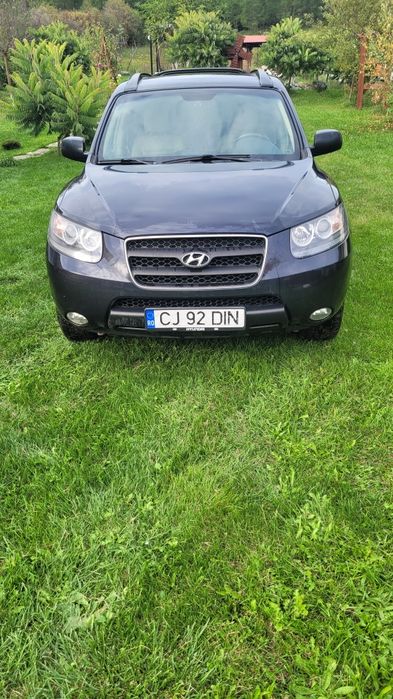 Vând Hyundai santa fe