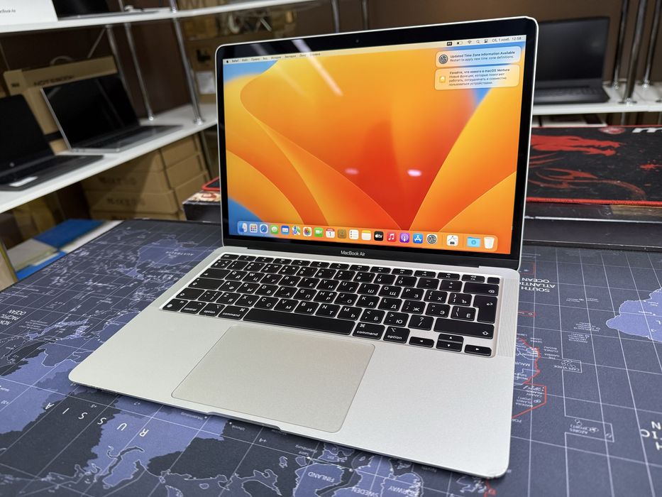 Macbook Air 13 M1 2020 8Gb/256Gb/84ц