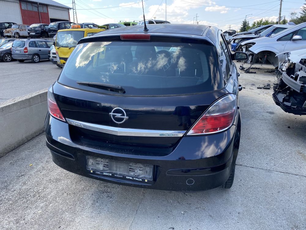 Opel Astra H 1.7 cdti На части