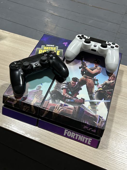 PS4 1TB 24 игр в новом состояний 2 геймпада пс4 playstation 4 1000гб