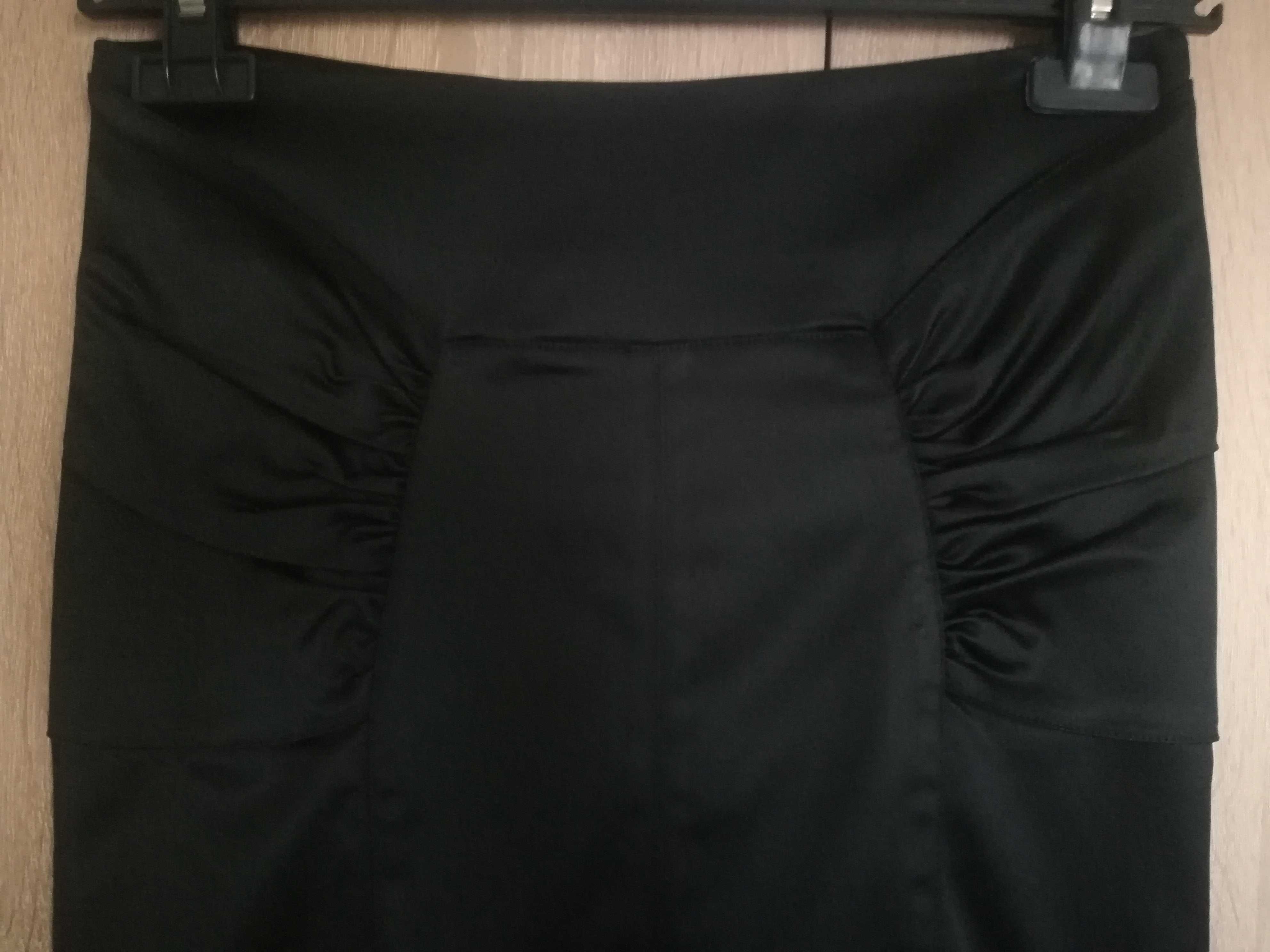 Елегантен черен дамски костюм,размер 36 /S/