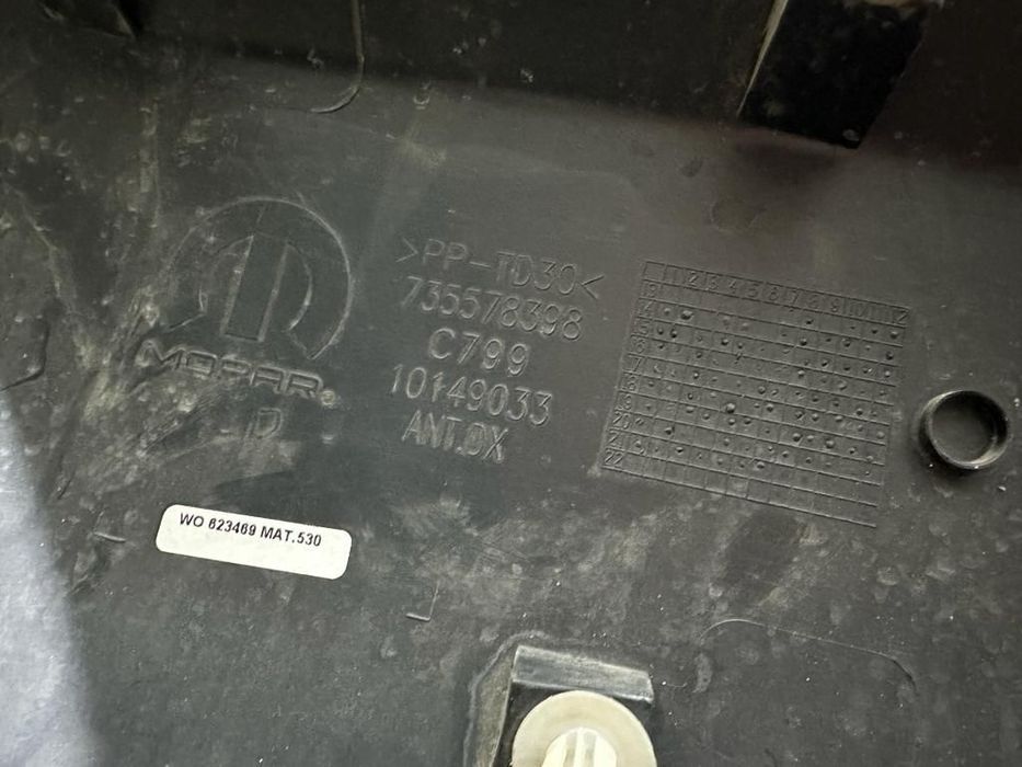 Bandou usa dreapta fata, Jeep Renegade, 2014, 2015, 2016, 2017, 2018, 2019, 2020, 2021, cod origine OE 735578398.