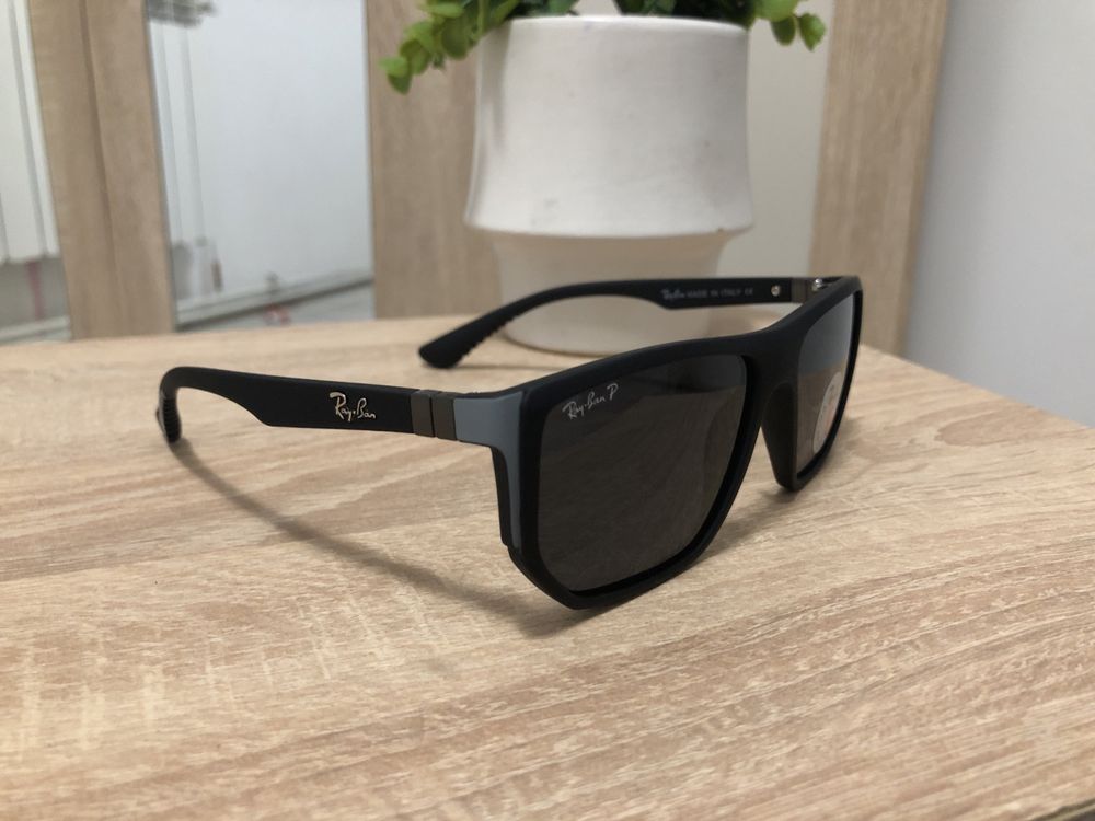 Ochelari de soare ray ban in colaborare cu ferarri lentila polarizata