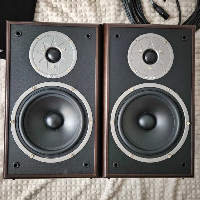 Boxe Raft Magnat Monitor Supreme 200 Maro