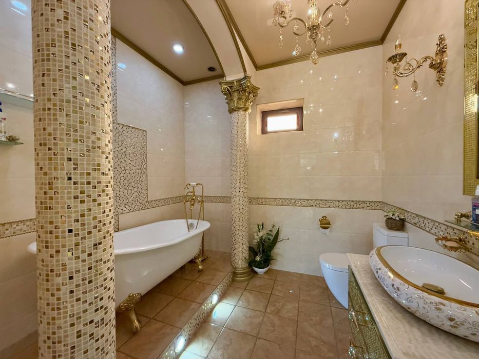 Продаётся Дом / Участок  заправка Лукойл яшнабад 5 соток