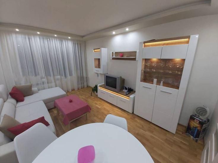 Дава се под наем Двустаен апартамент в София, Люлин 2 - 55 кв.м за 500 € - Снимка #2