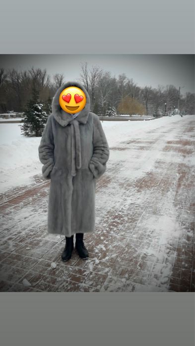 Норковая шуба- продам, голубая норка