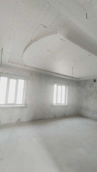 КОТТЕДЖЛАР 80% битган  6 хона 2 этаж 2.8 сотик Чистовой  ТТЗдан 1.5 км