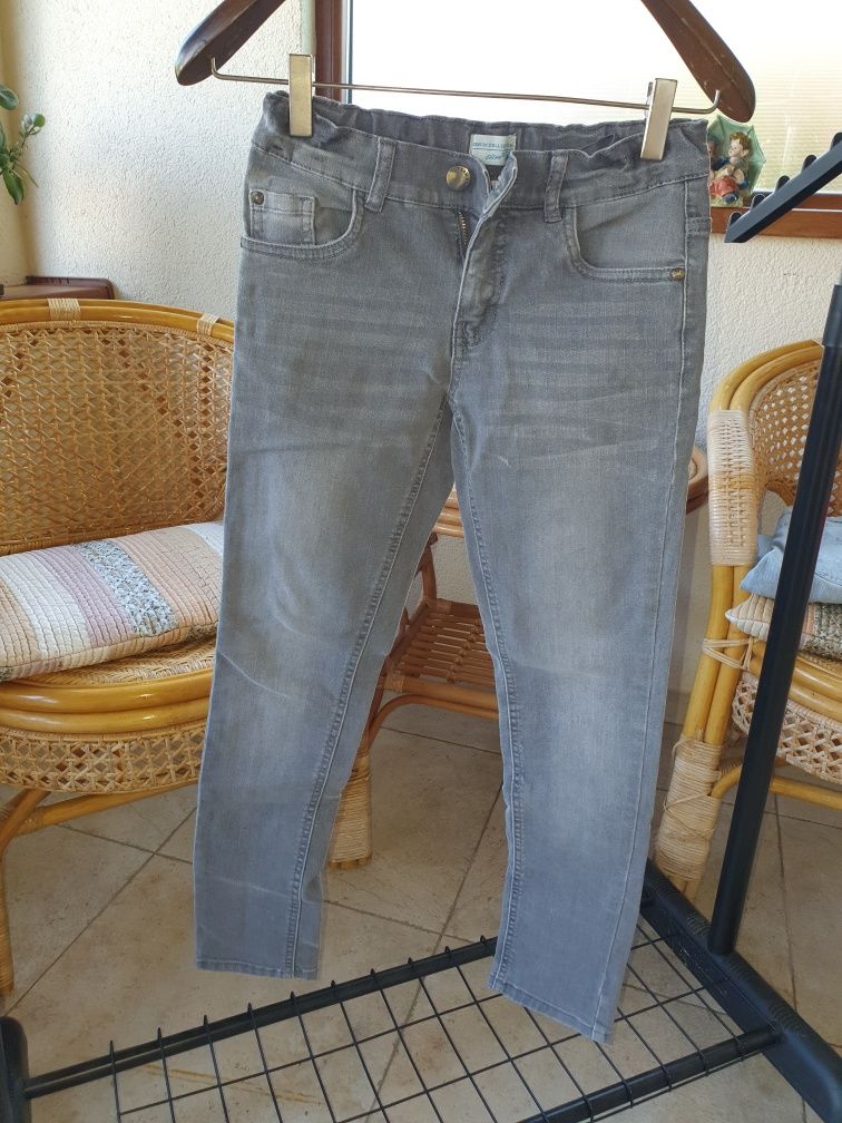 Vând blugi Denim copii