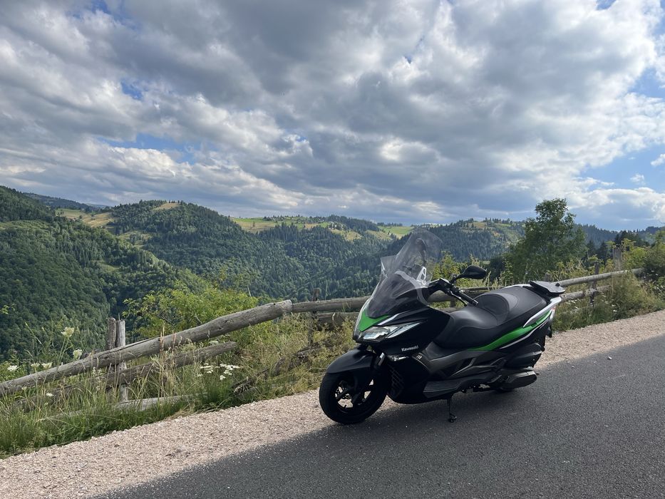Kawasaki J300 ABS