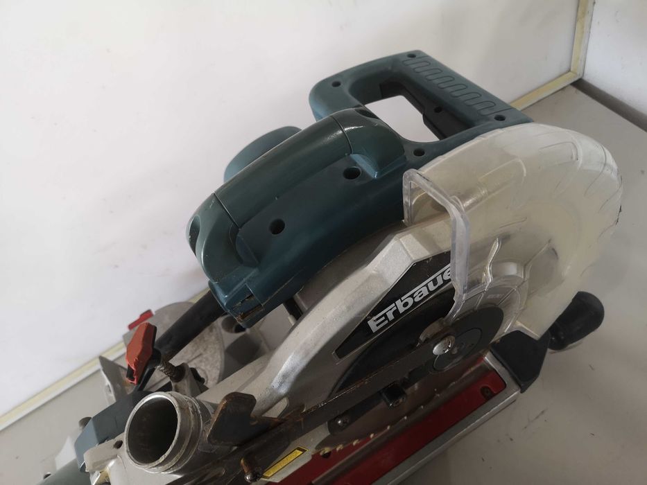 Циркуляр пендула - Erbauer 2000W / 255mm