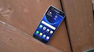 vand telefon samsung S7