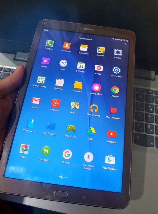 Samsung Tab E  ekran 9.6 kotta