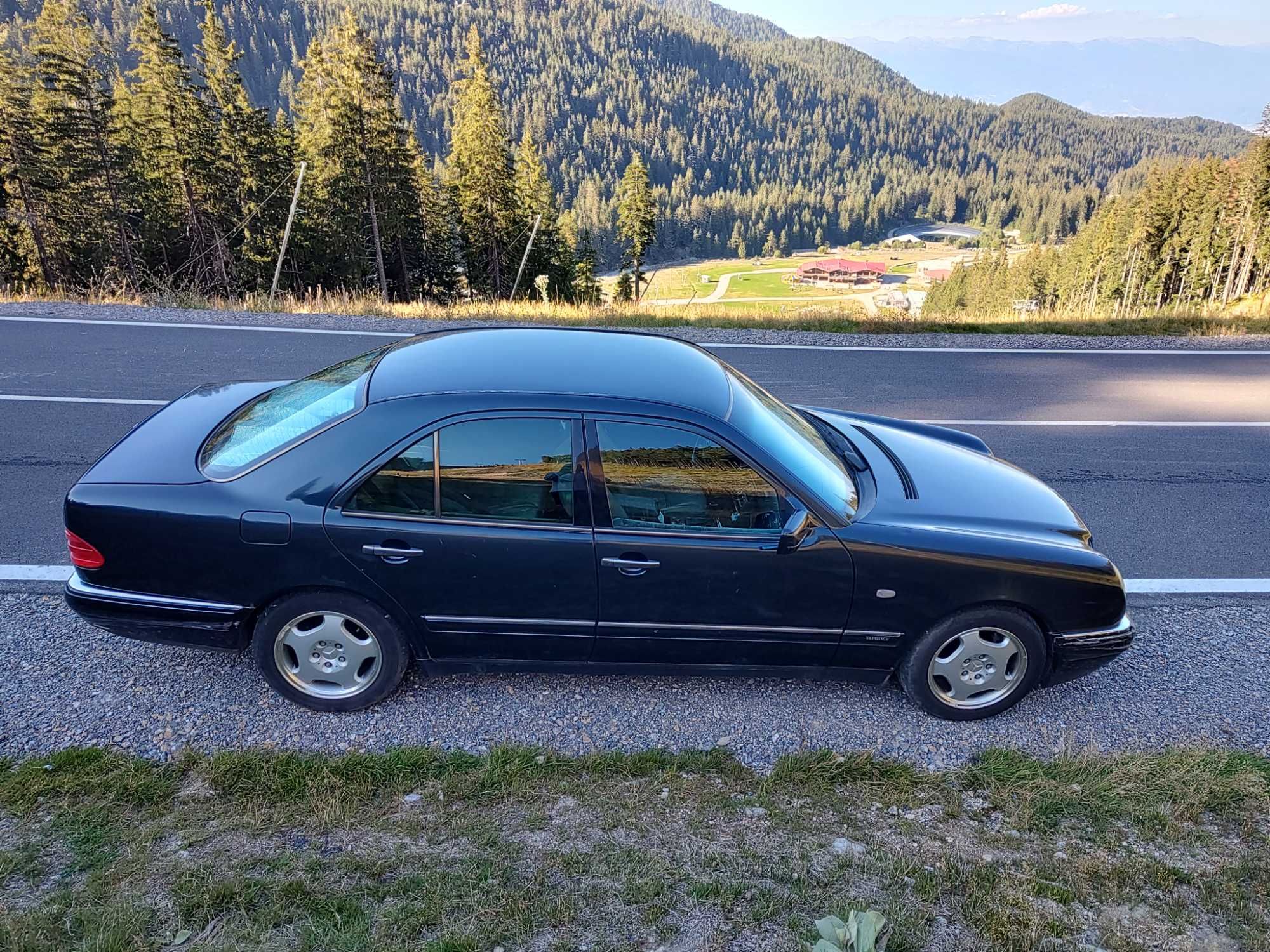 Мерцедес Е класа W 210