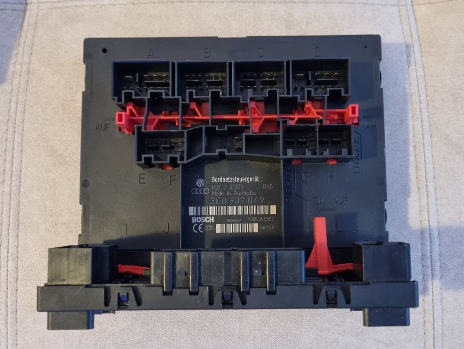 Calculator confort 3C0 937 049 L (highline 23 byte + parbriz incalzit)