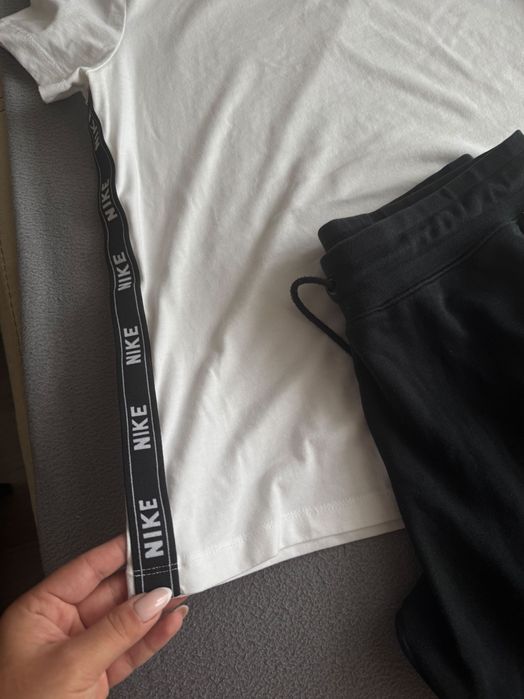 Дамски екип ХИТ Nike найк