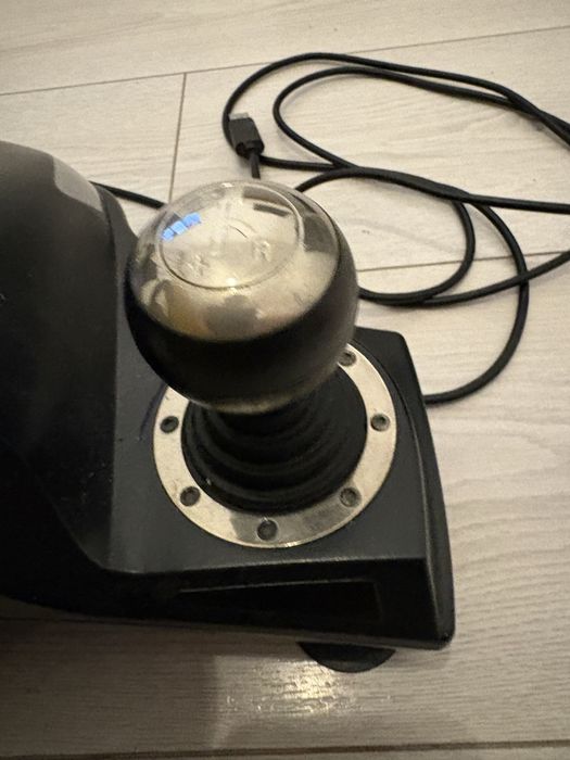 Vand volan gaming myria