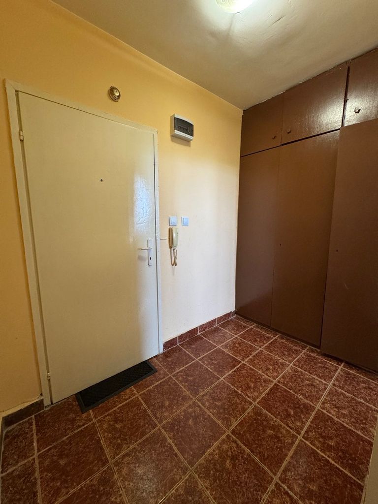 Дава се под наем Магазин в София, Люлин 1 - 44 кв.м за 357 € - Снимка #9