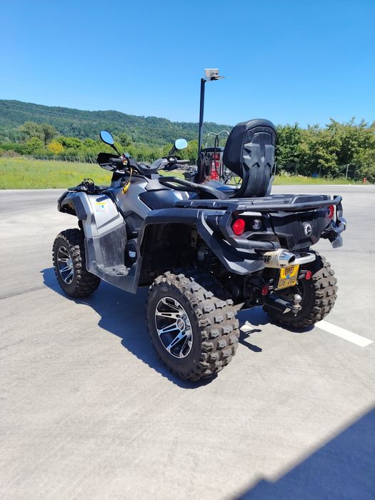 Vând URGENT atv can am