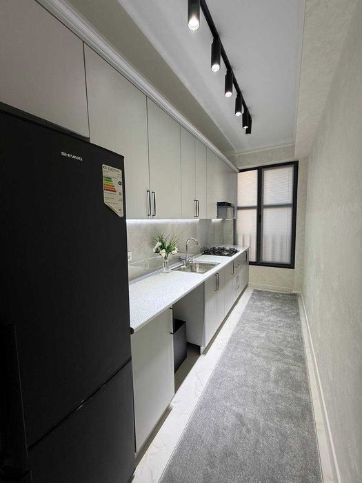 3х комнатная квартира на 7 этаже 74кв/м, в Самарканде