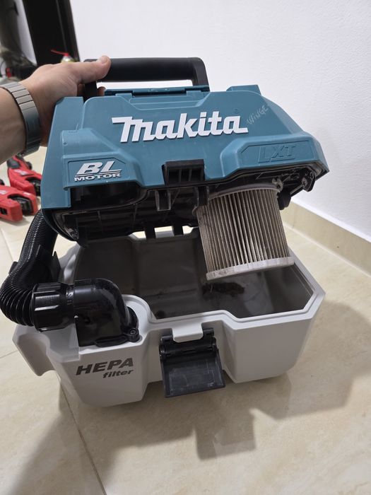 Aspirator makita DVC 750L 18V