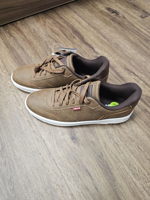 Маратонки Levi's 43