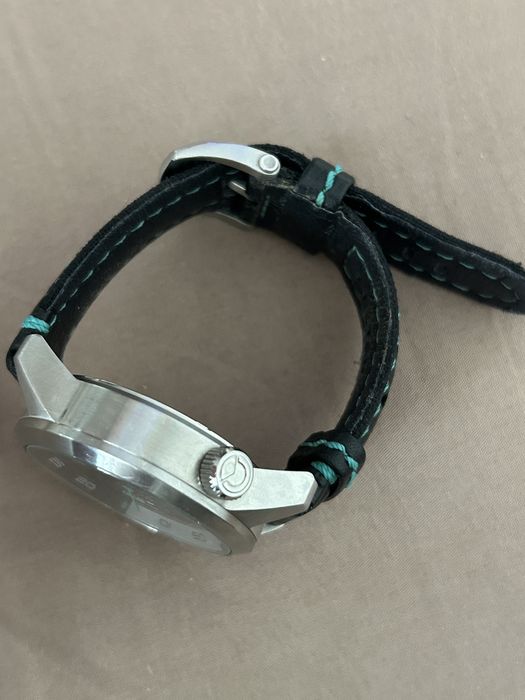 Vand ceas sector oversize